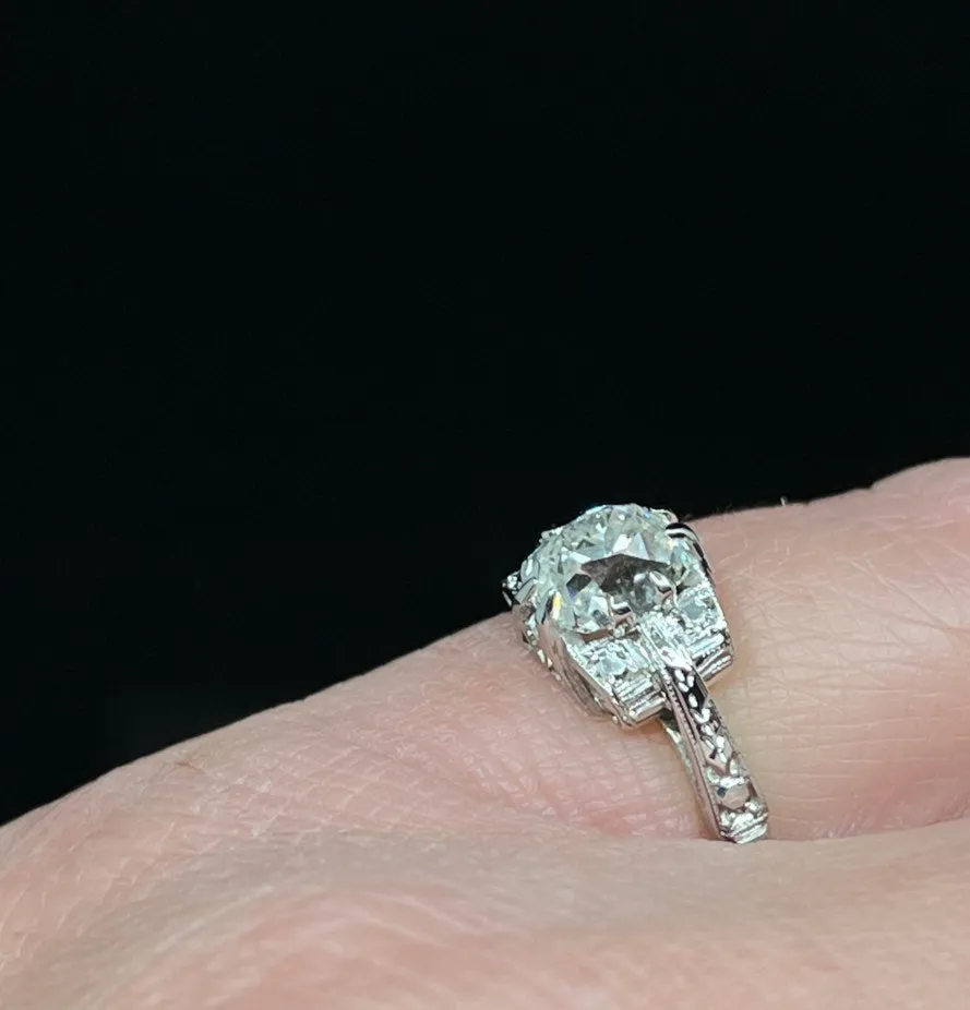 1930s 1.25ct Old Mine Cut Diamond Ring