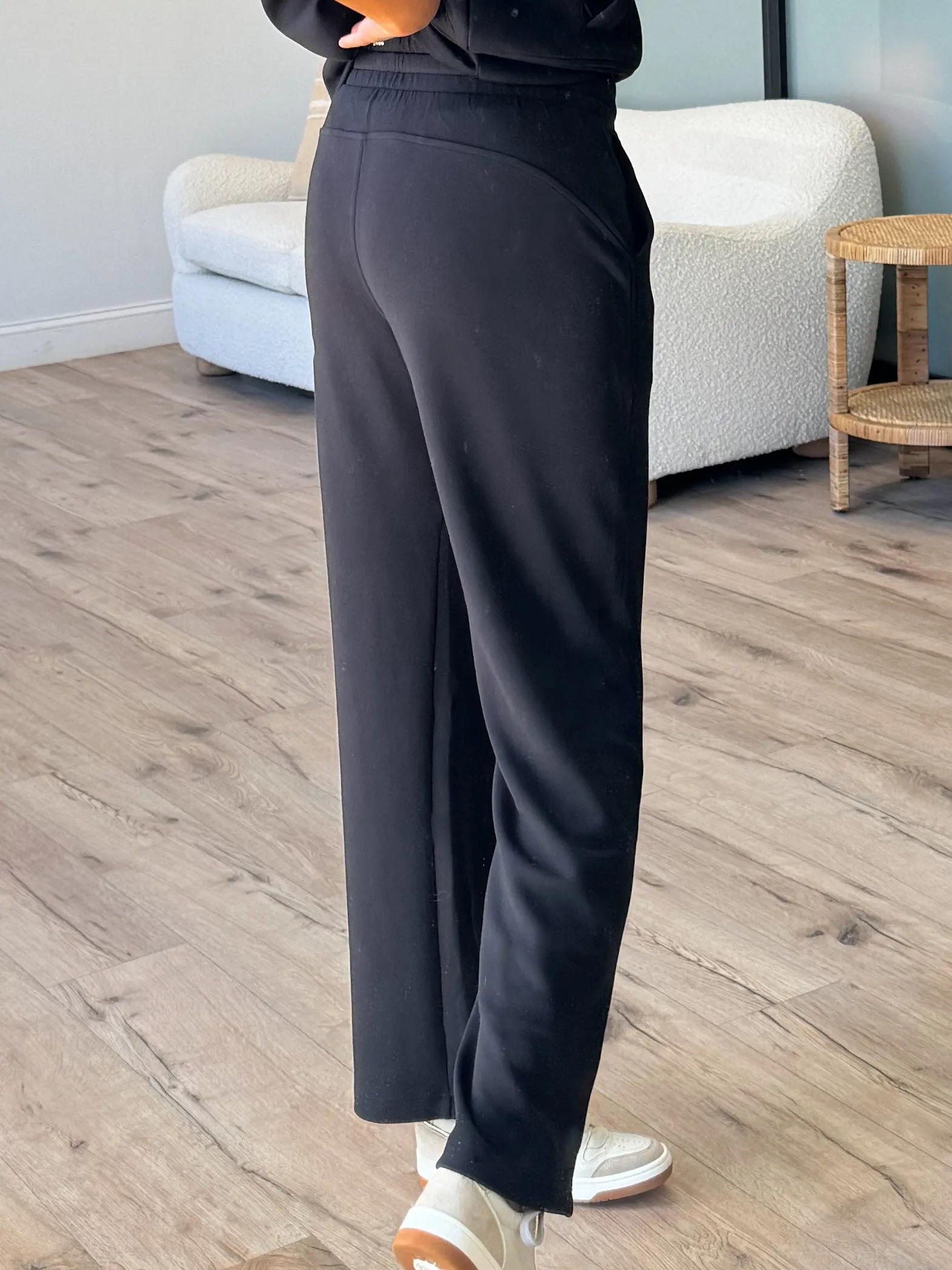 Activate Wide-Leg Sweatpants | Black