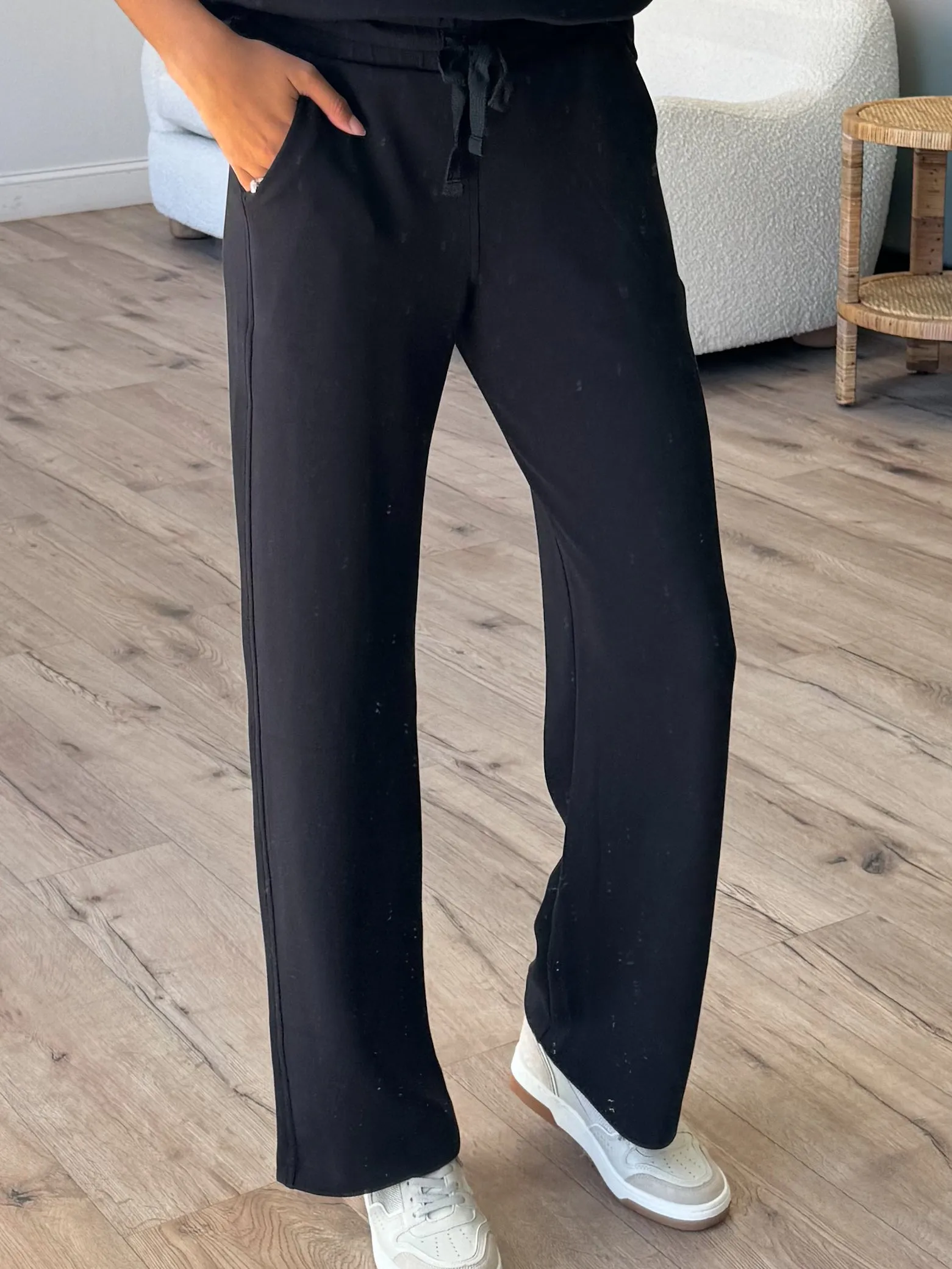 Activate Wide-Leg Sweatpants | Black