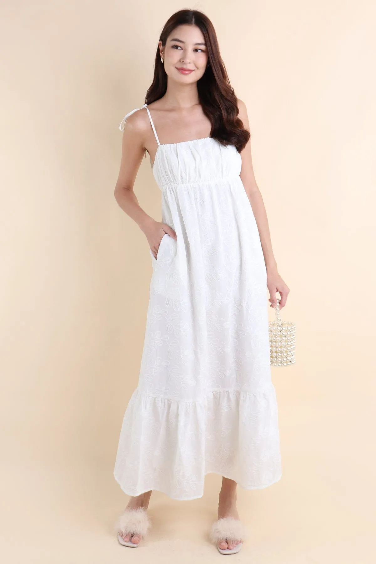 AMOUR TEXTURED MAXI DRESS IN WHITE