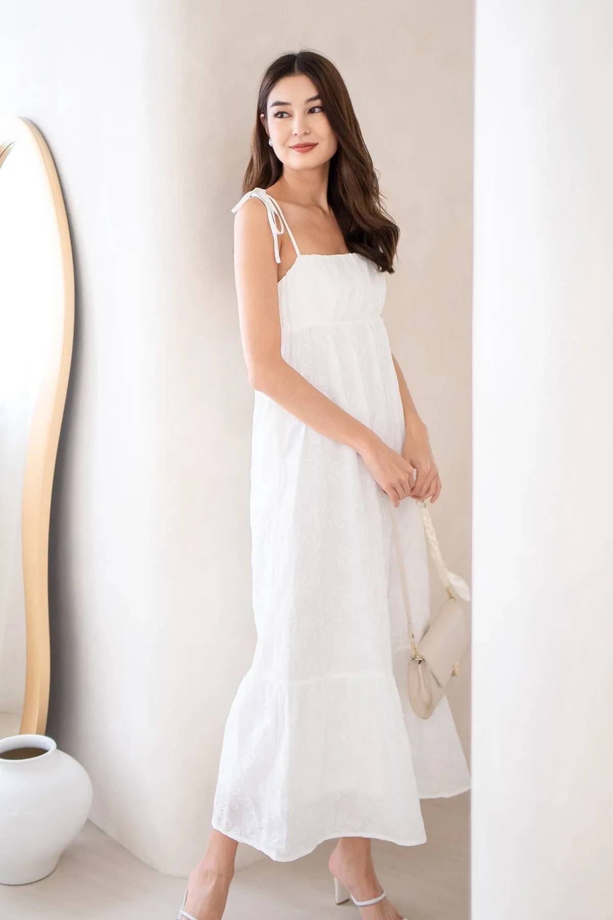 AMOUR TEXTURED MAXI DRESS IN WHITE