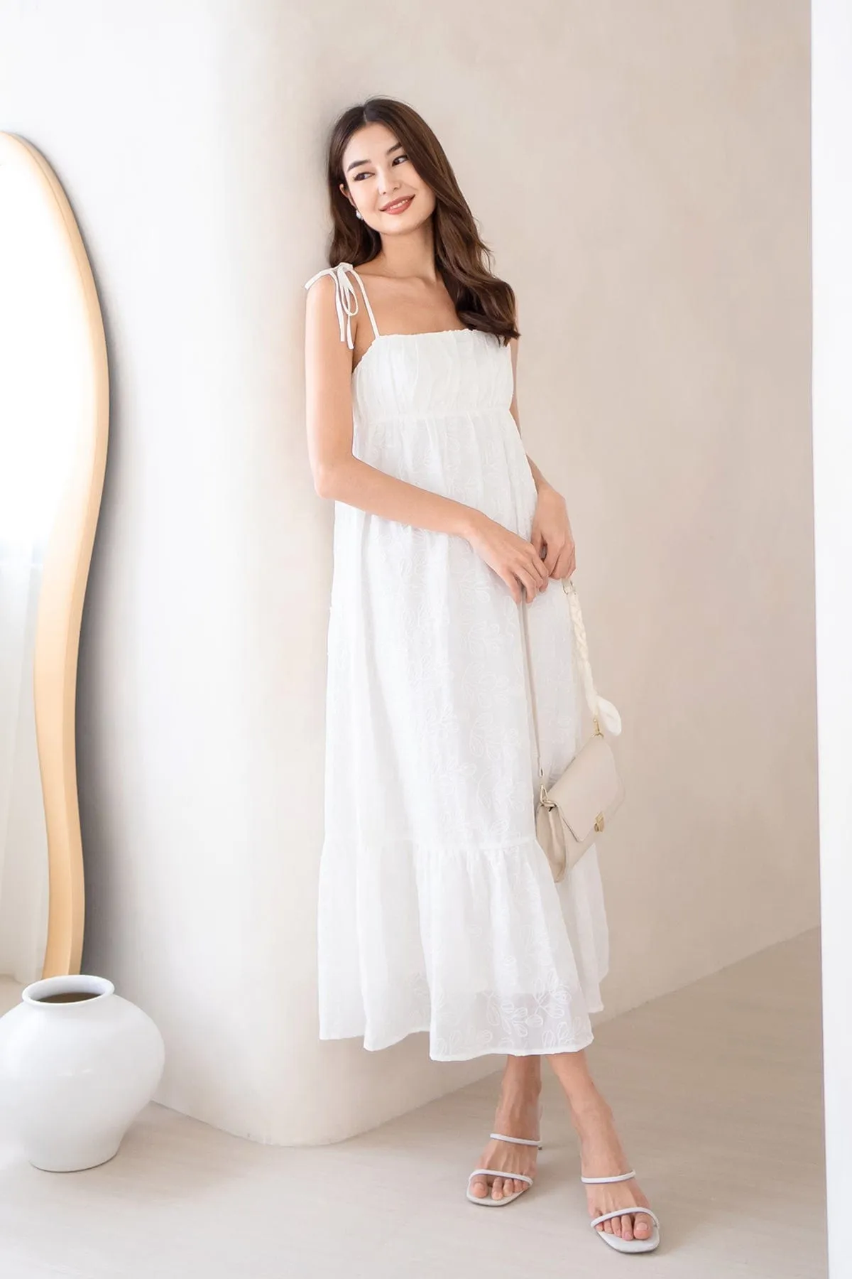 AMOUR TEXTURED MAXI DRESS IN WHITE