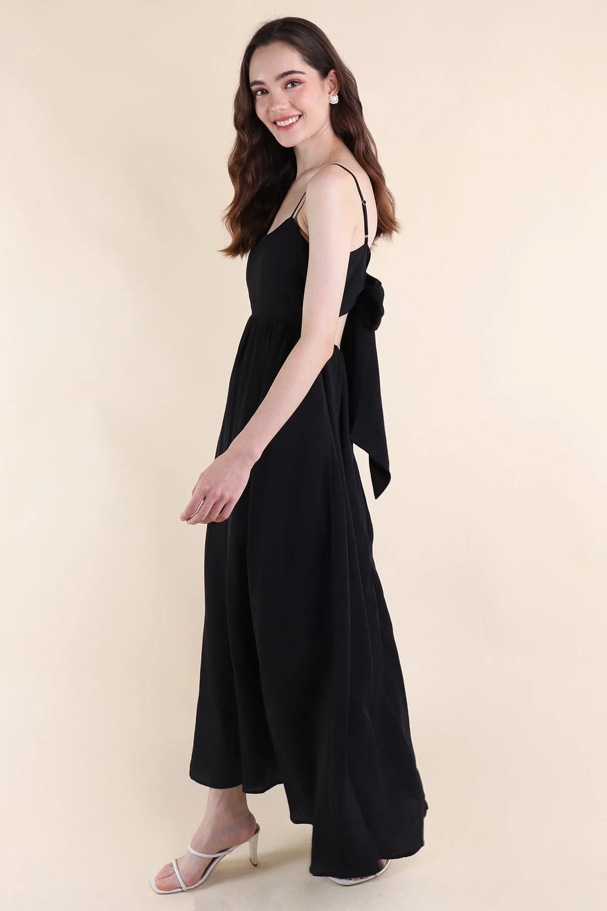 AMOUR TIE-BACK MAXI DRESS IN BLACK