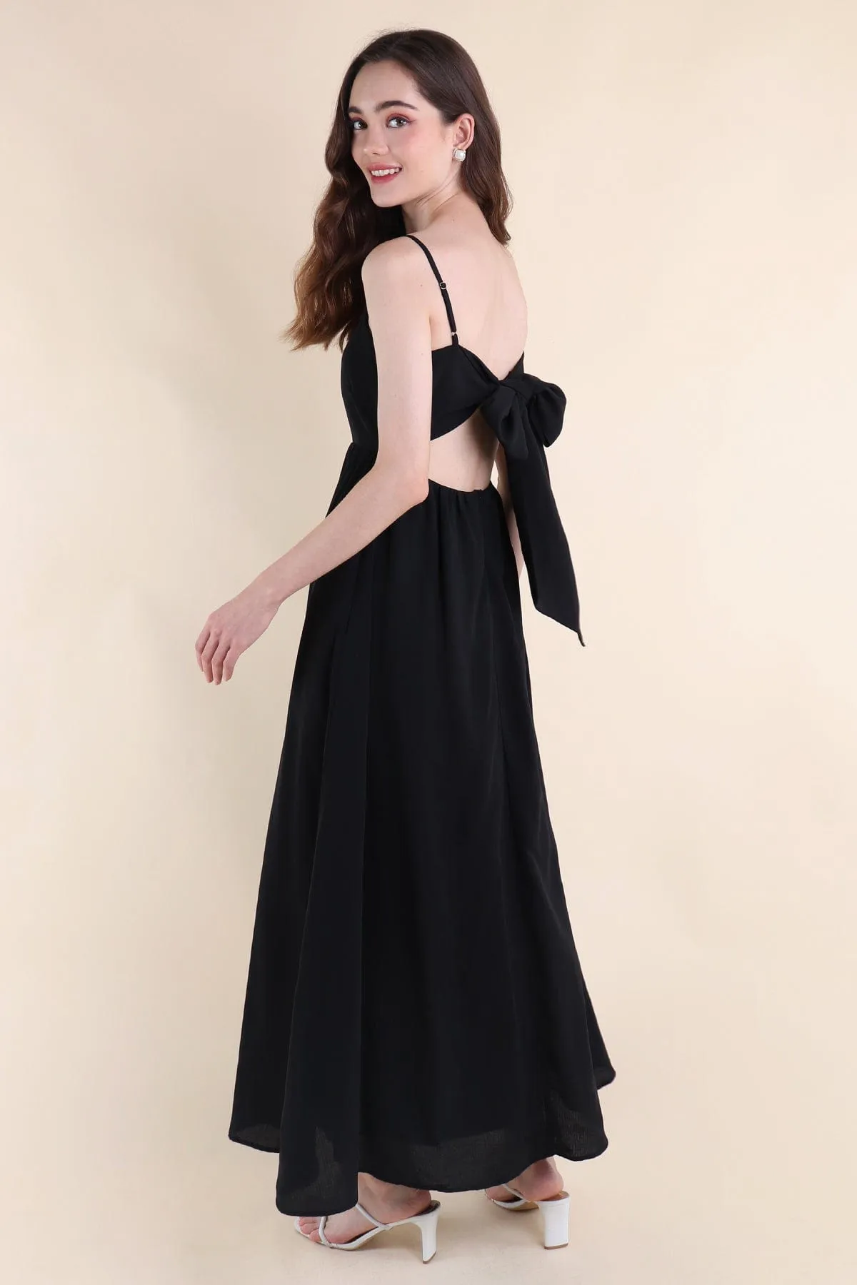 AMOUR TIE-BACK MAXI DRESS IN BLACK