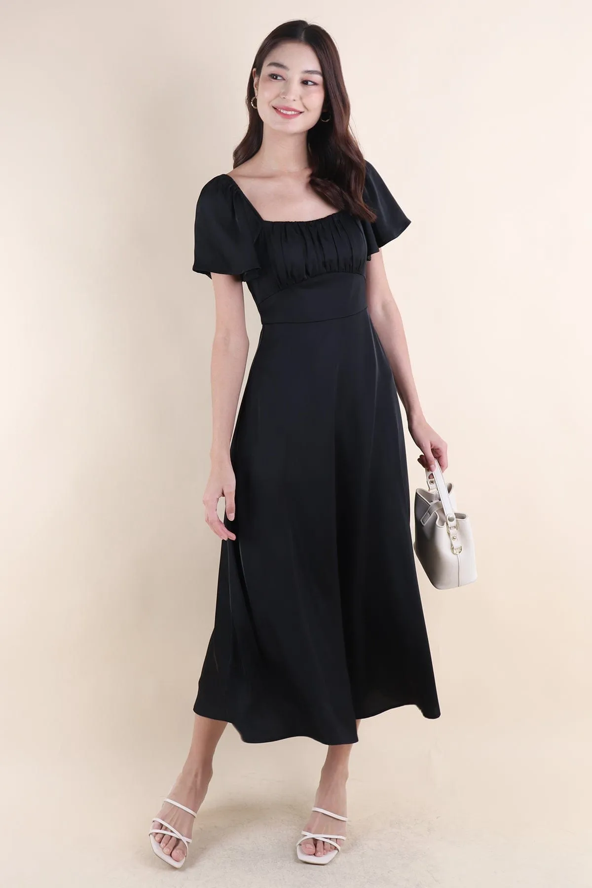 CARMELLIA FLUTTERS MAXI DRESS IN BLACK