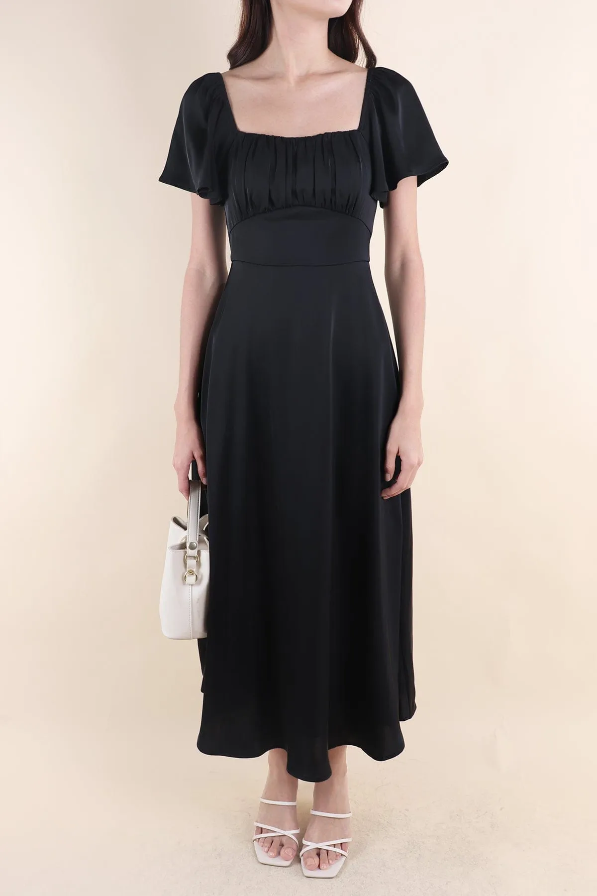 CARMELLIA FLUTTERS MAXI DRESS IN BLACK