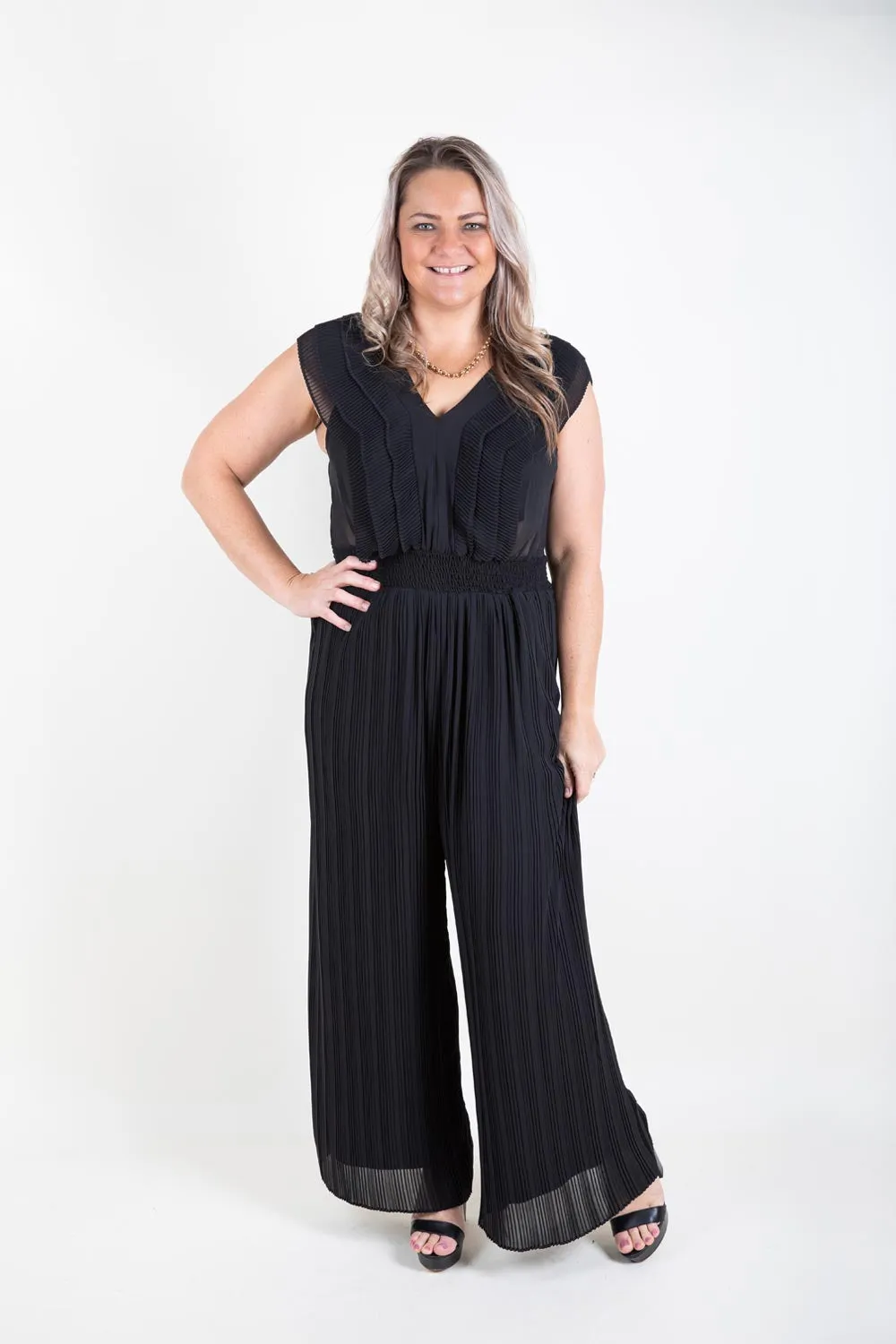 Frank Lyman - 231413 Pleat Jumpsuit