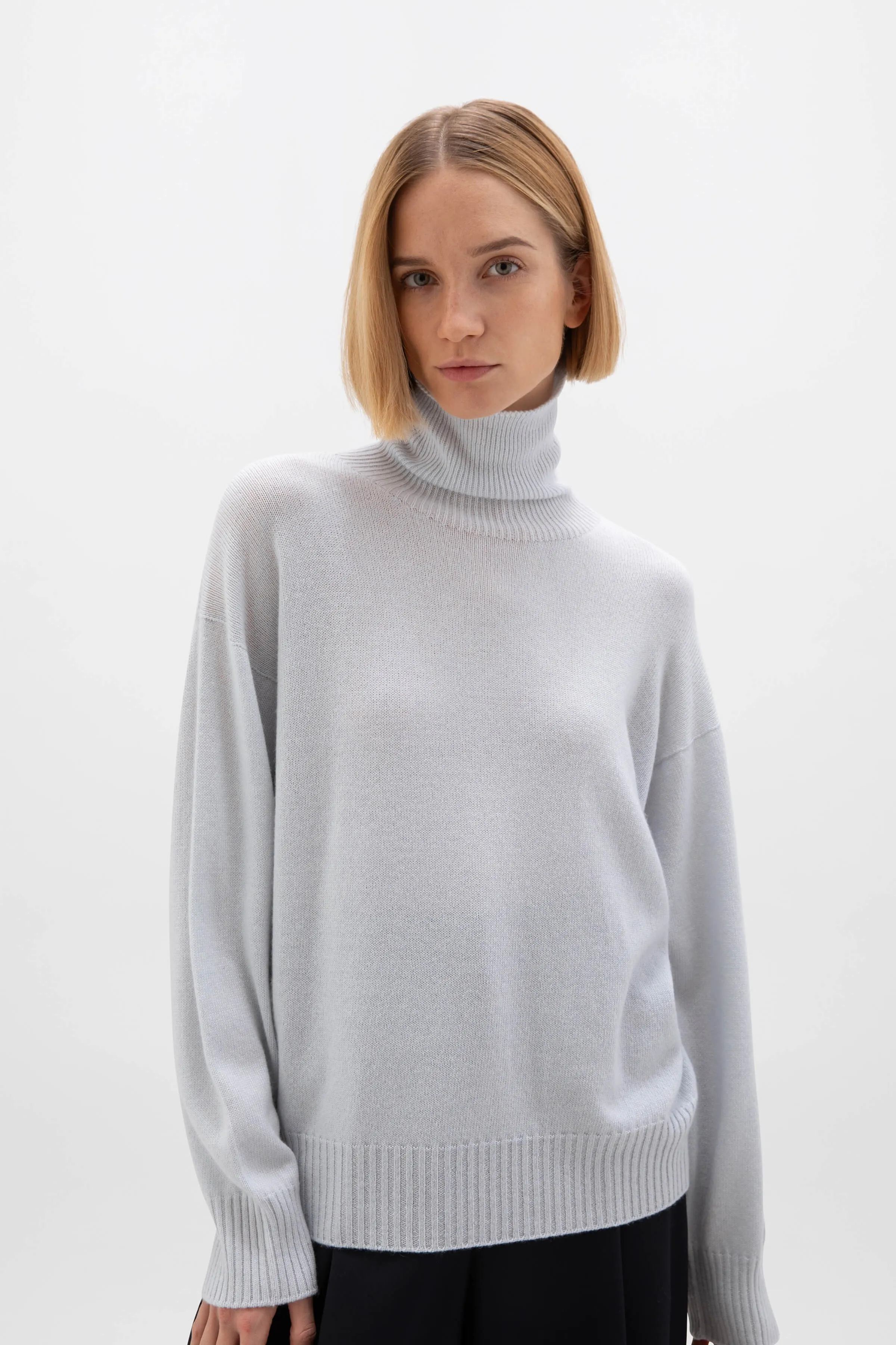 Gauzy Cashmere Roll Neck