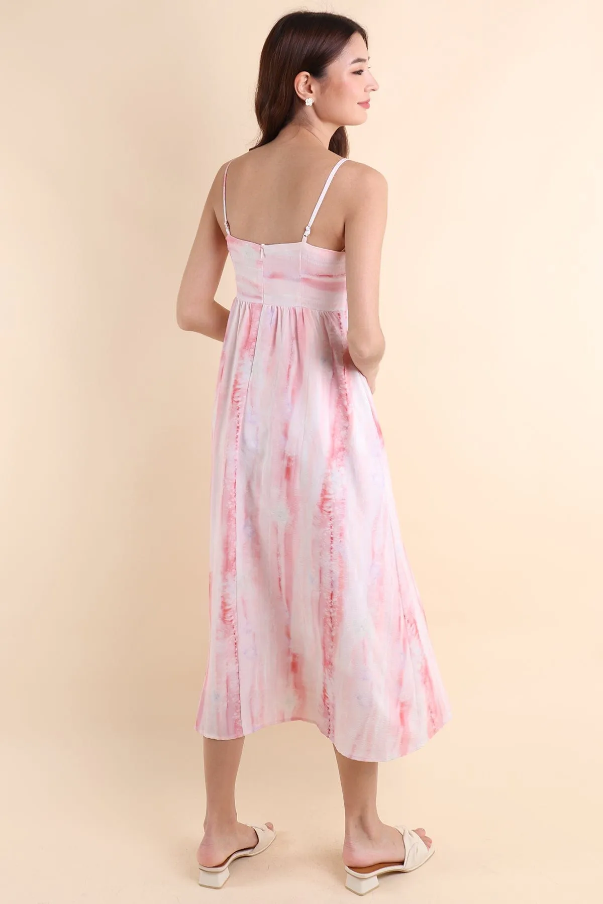 GERISE ABSTRACT COLOURPOP MIDAXI DRESS IN PINK