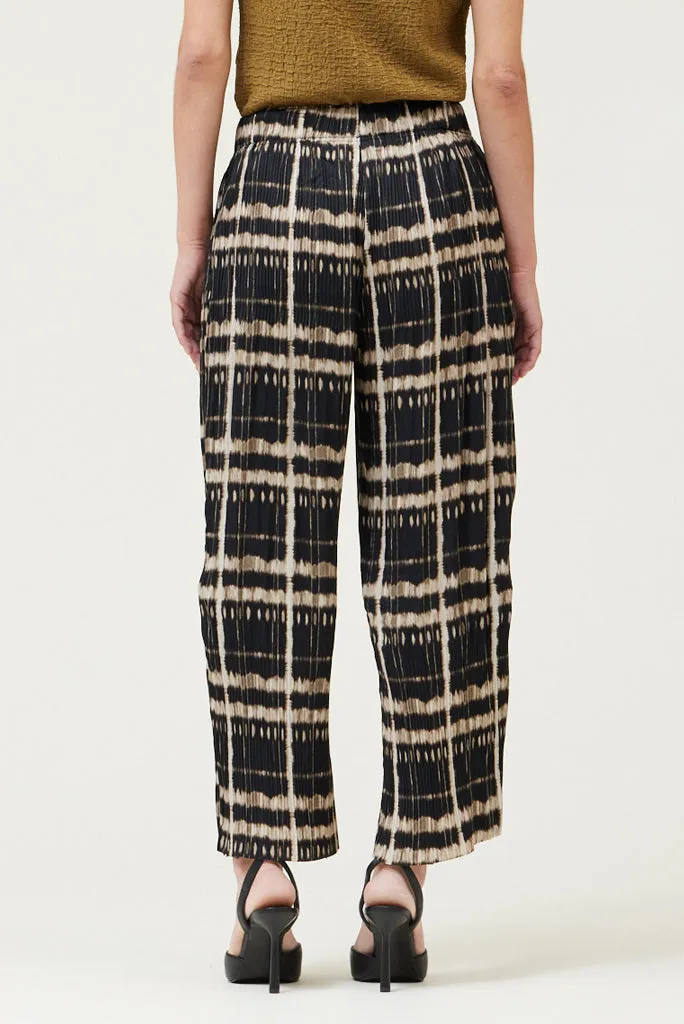 GRADE AND GATHER PLEATED PRINT PANTS