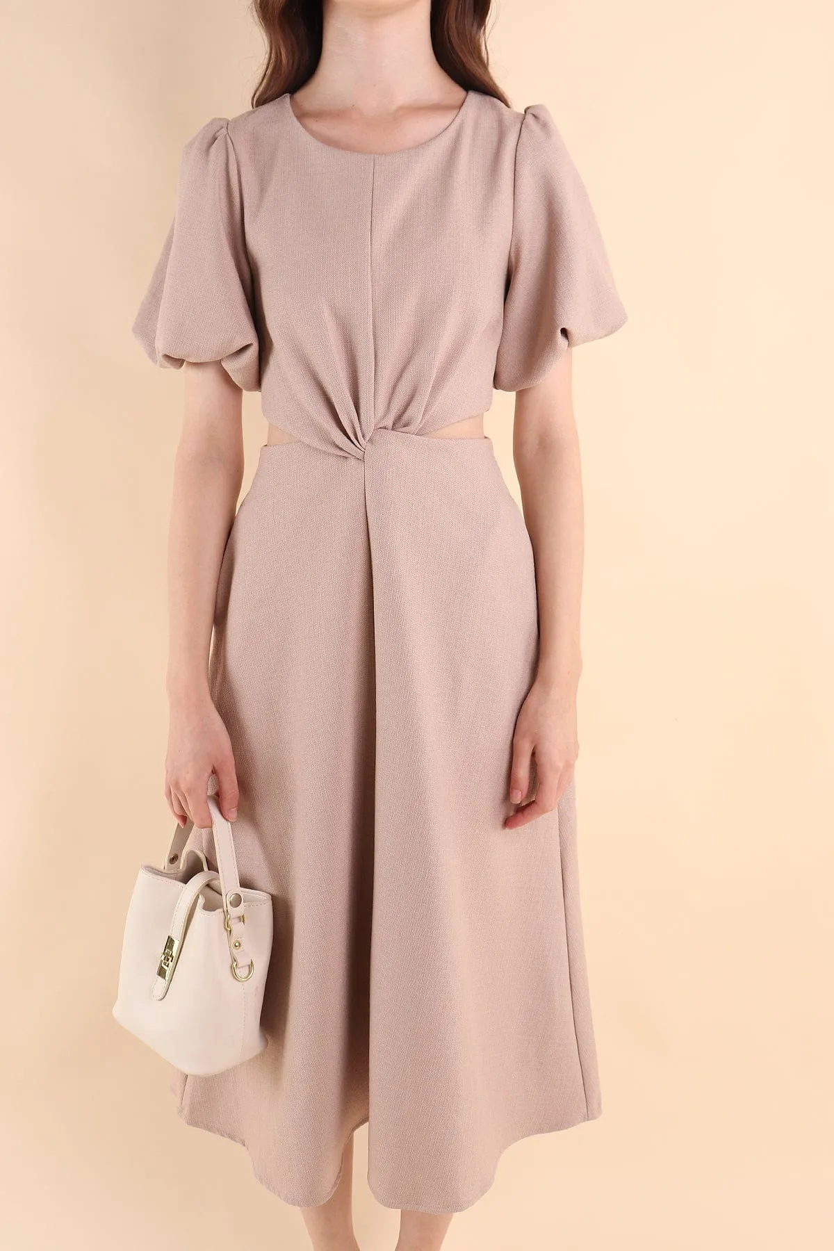 JEVONIA KNOT LINEN CUT-OUT DRESS IN WALNUT