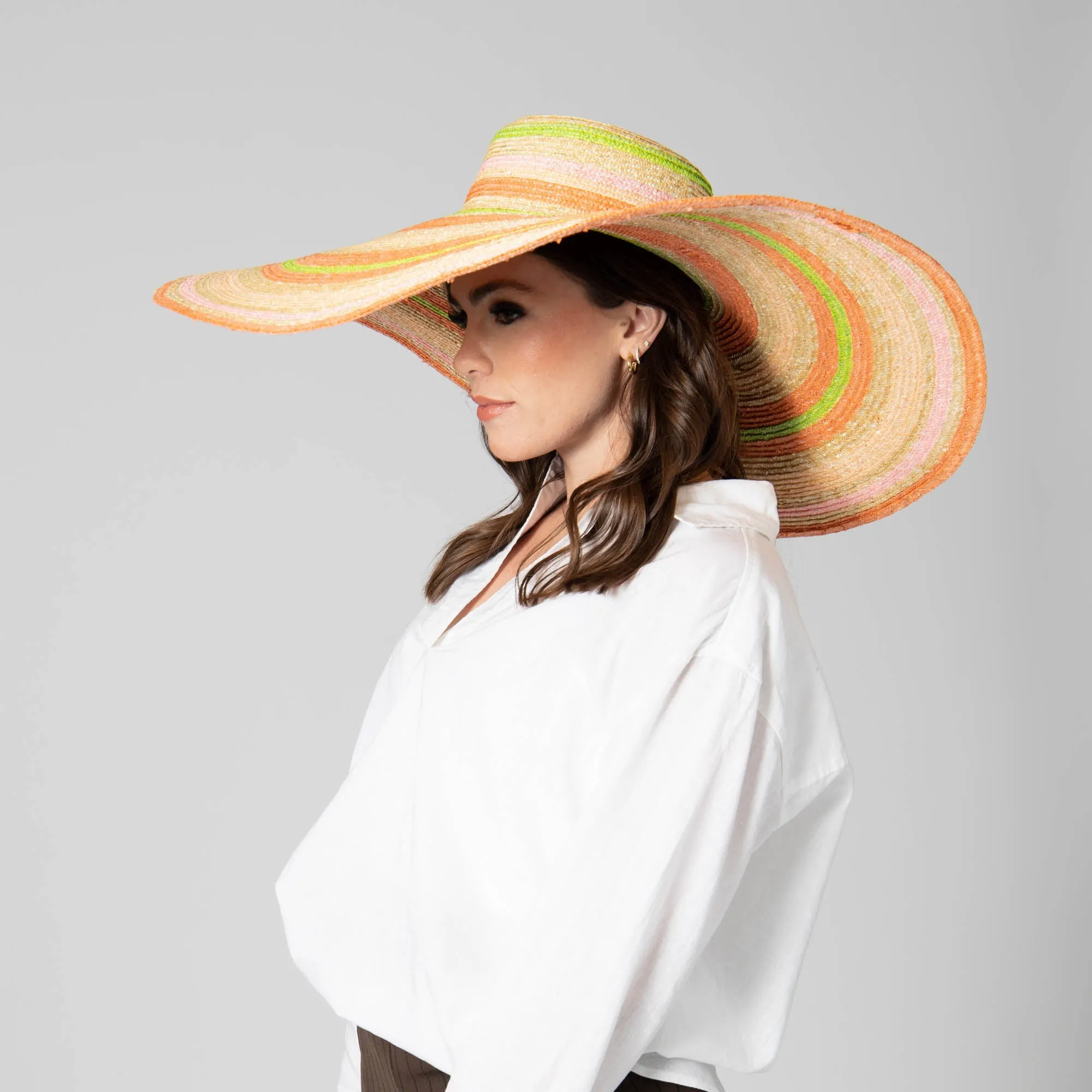 On Multi Holiday - Wheat Straw Stripe Wide Brim Sun Hat