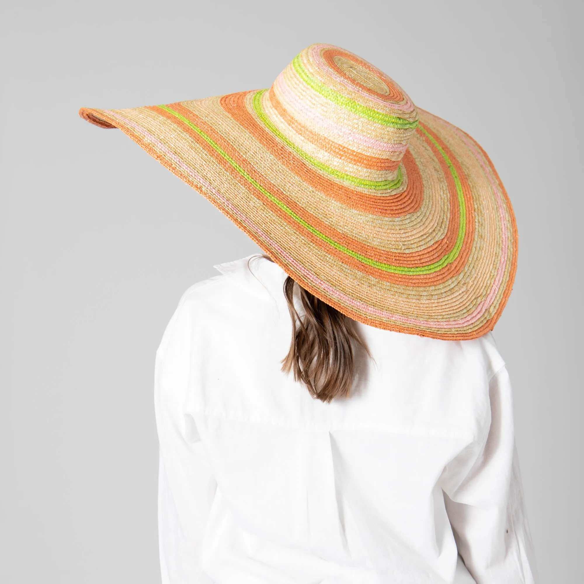 On Multi Holiday - Wheat Straw Stripe Wide Brim Sun Hat