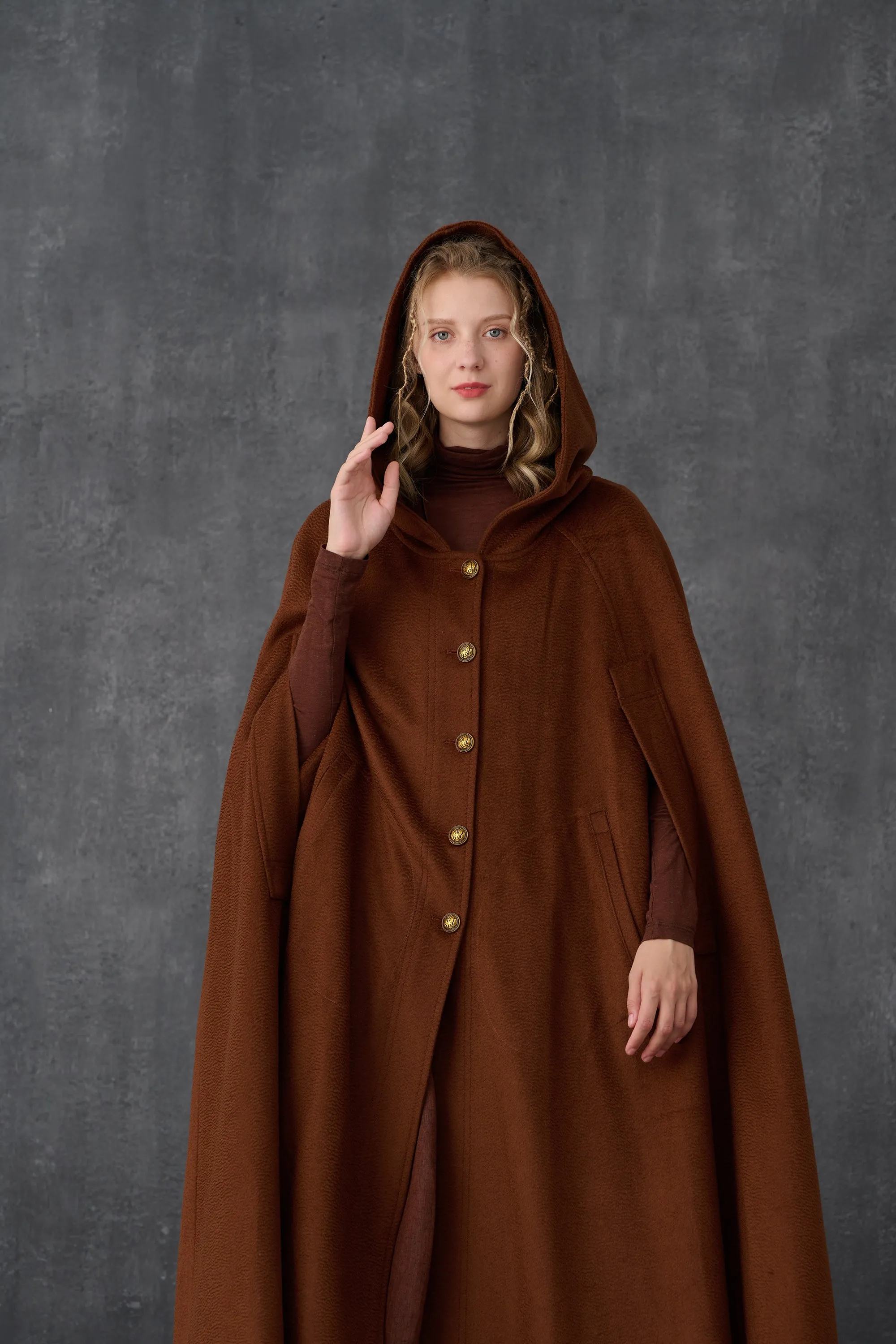 Parini 33 | Maxi Hooded wool cloak coat