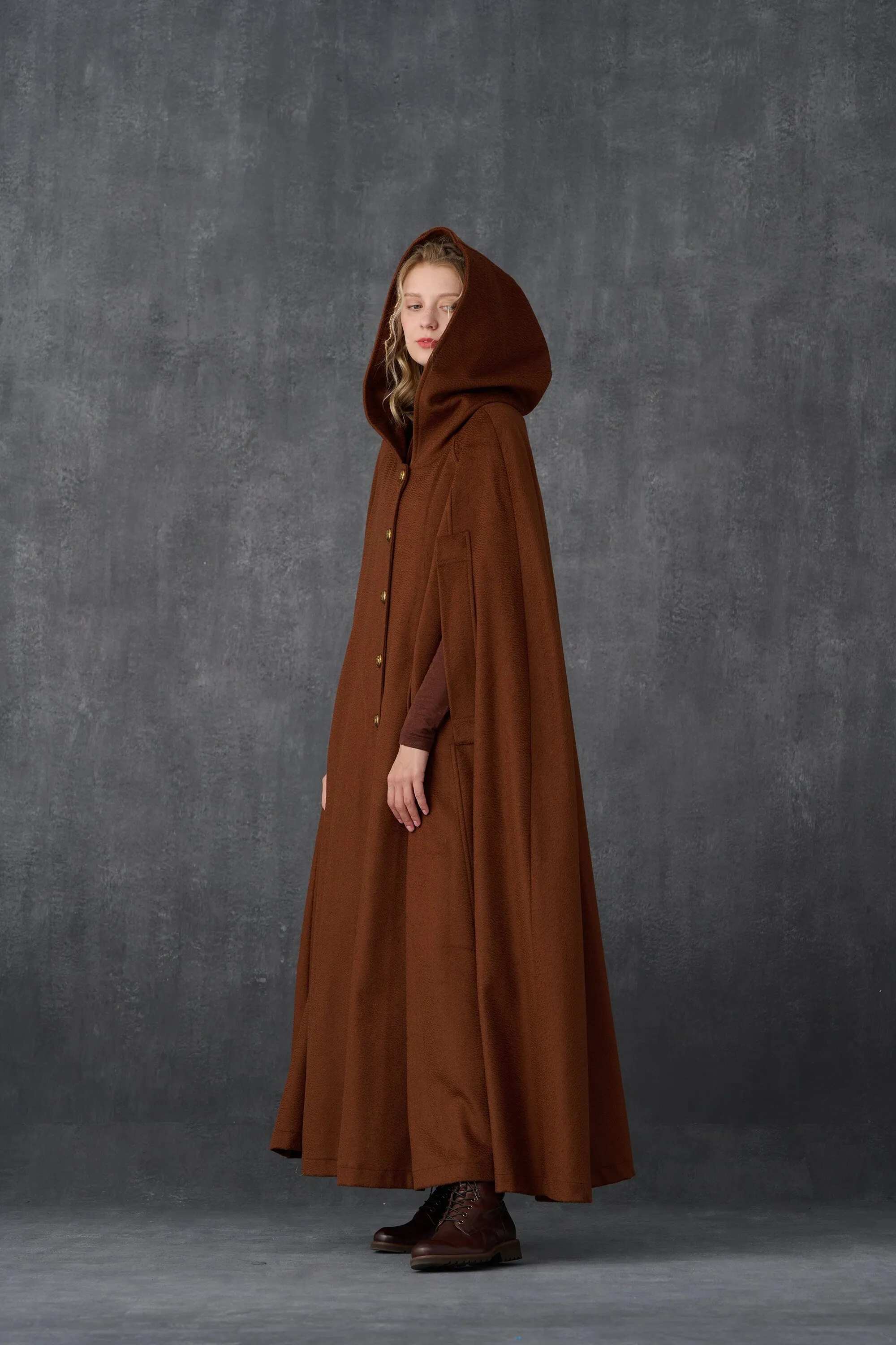 Parini 33 | Maxi Hooded wool cloak coat