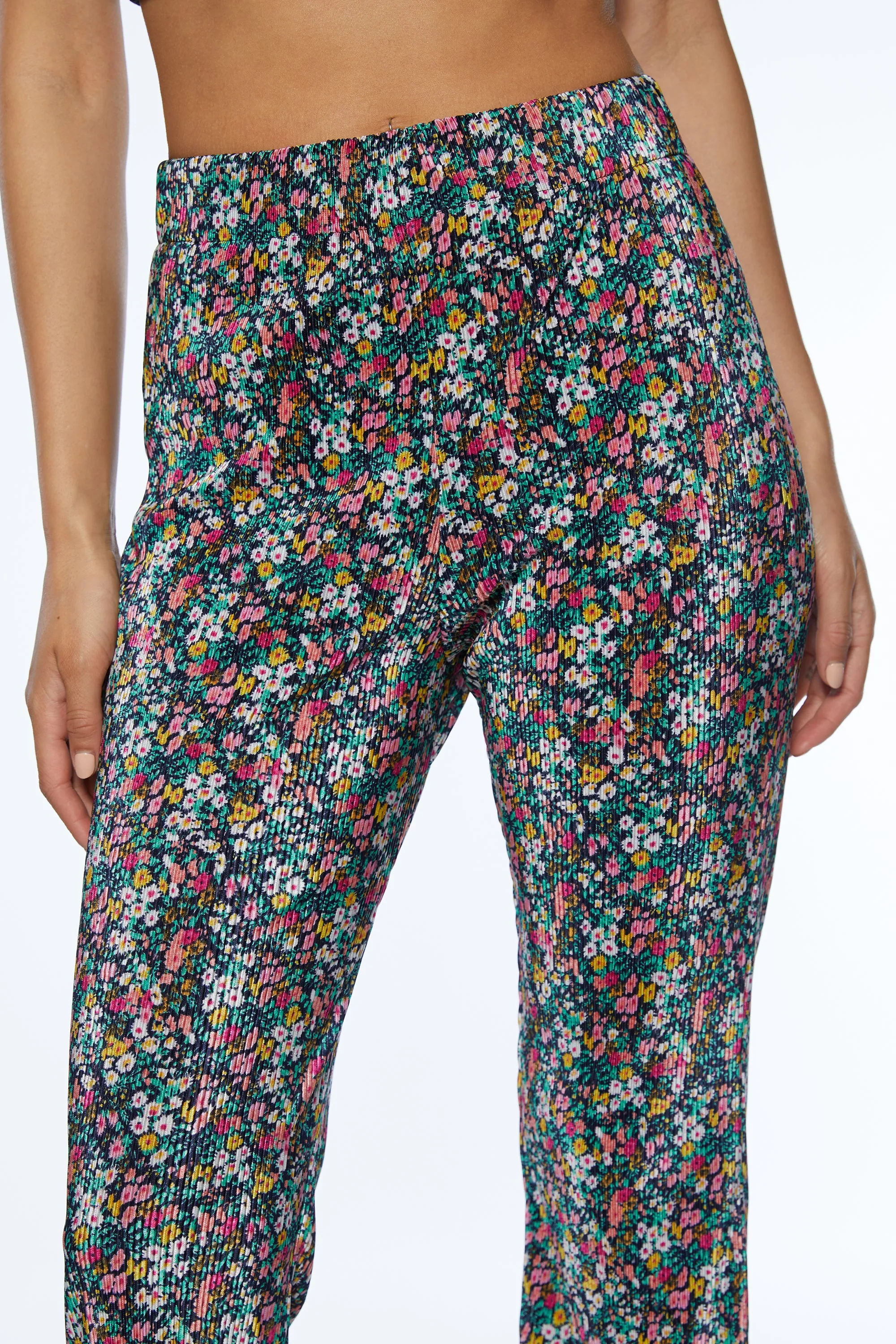 PLEATED FLORAL PANT