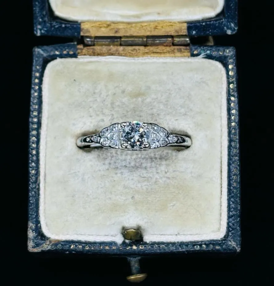 Vintage 1950s Platinum Diamond Ring