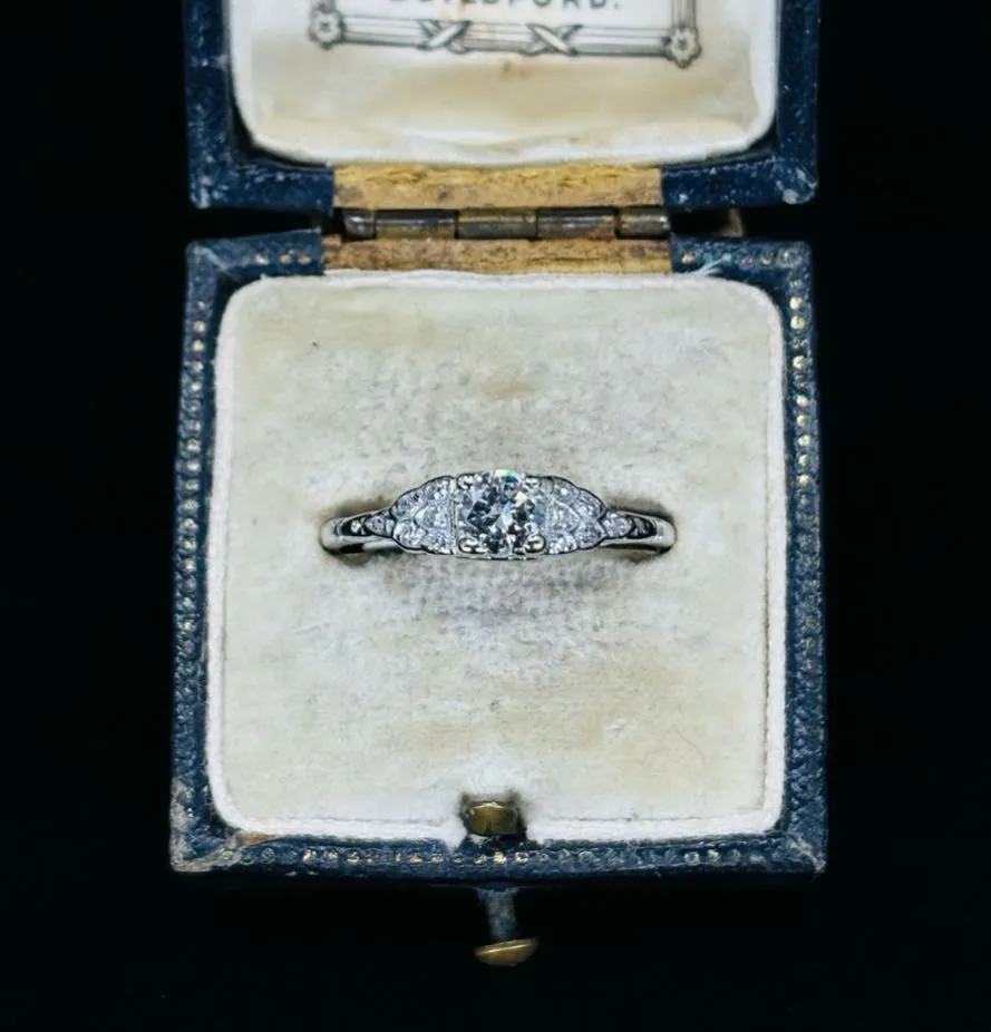 Vintage 1950s Platinum Diamond Ring