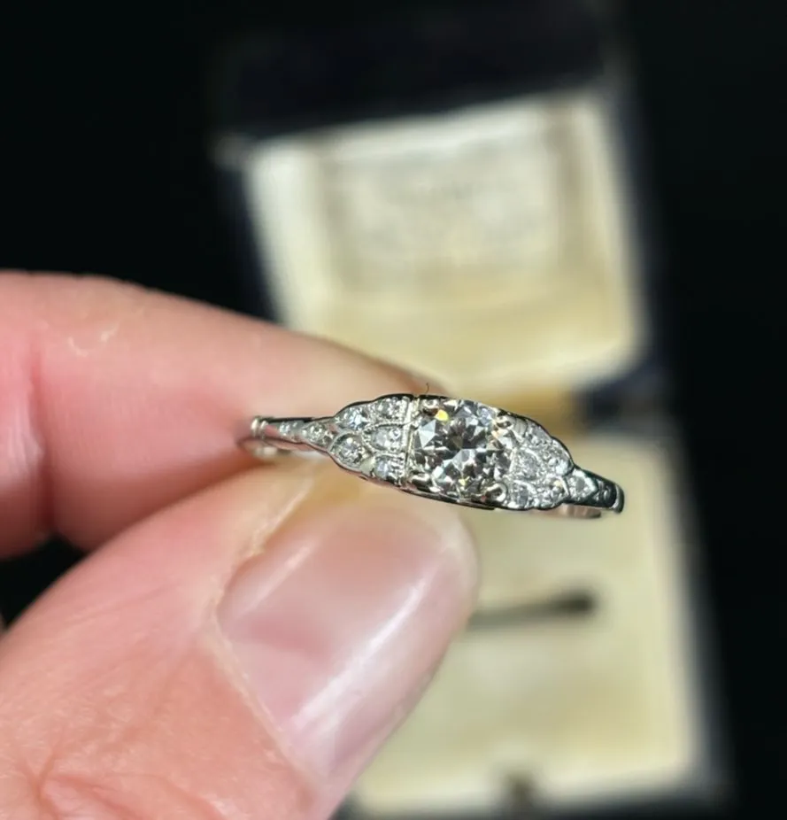 Vintage 1950s Platinum Diamond Ring